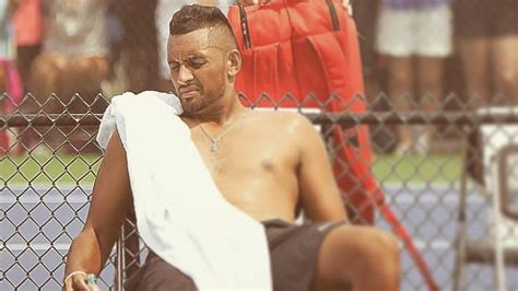 nick kyrgios shirtless